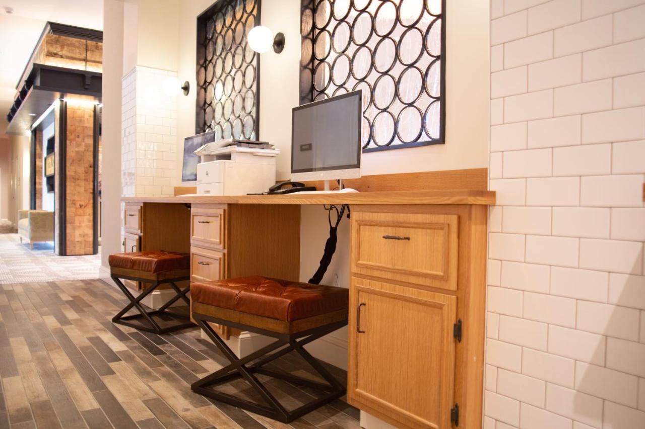 Hotel Indigo Hattiesburg By Ihg Bagian luar foto